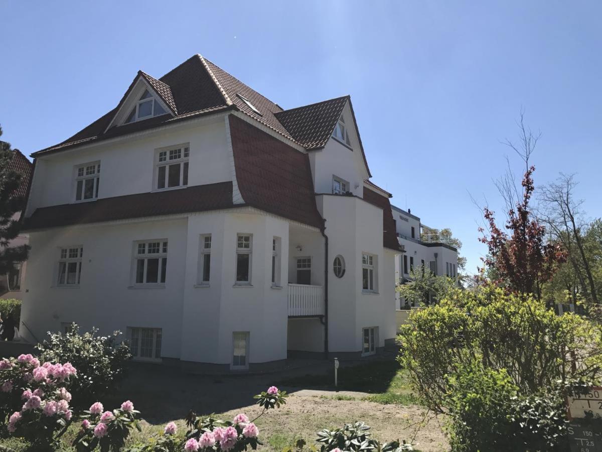 Samoa Apartment Росток Екстериор снимка